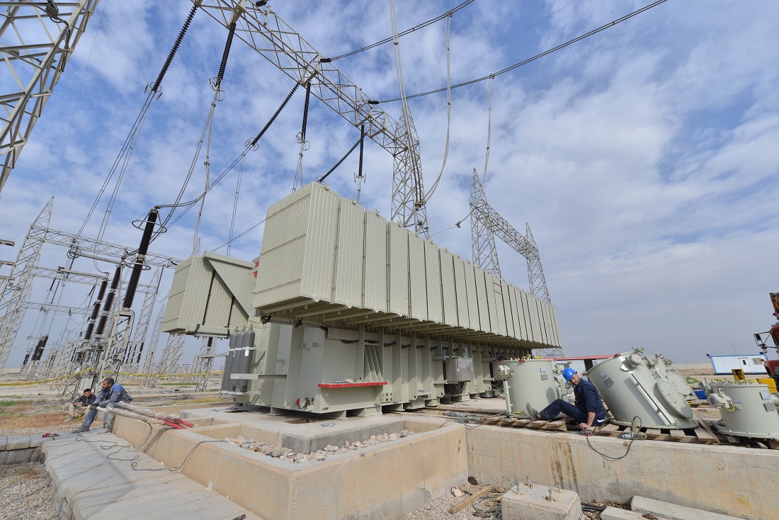 بیش از ۲۲۰۰ مگاولت آمپر در سال ۱۴۰۱ به ظرفیت شبکه برق منطقه‌ای خوزستان اضافه شد